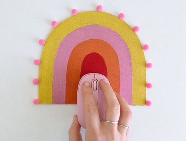 DIY rainbow mousepad