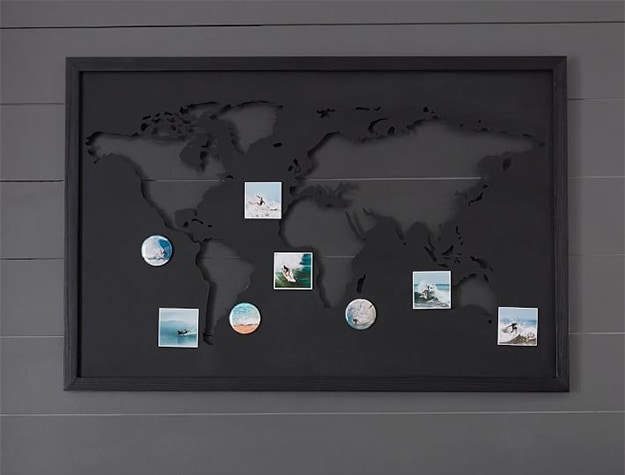 Atlas magnet board