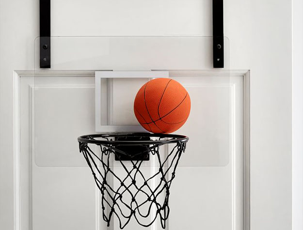 Mini basketball hoop