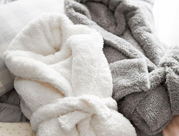 Fuzzy sherpa robe