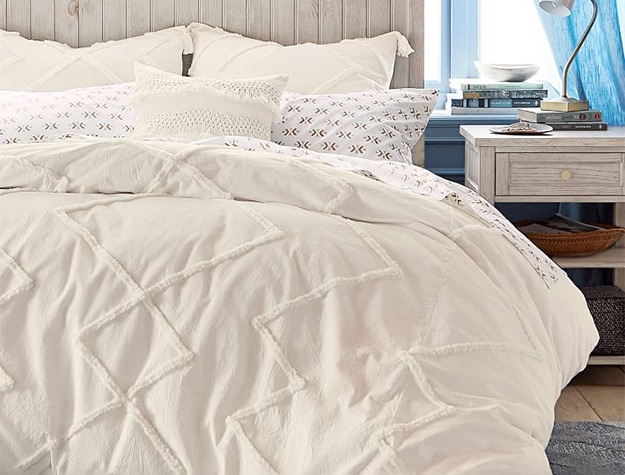 Tufted organic duvet cover & sham