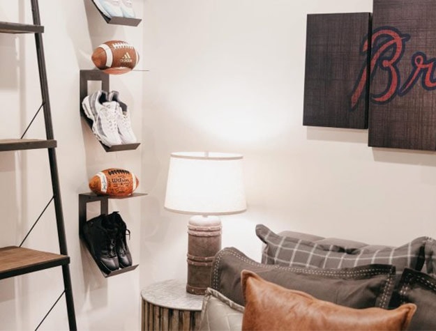 Wall shoe organizers