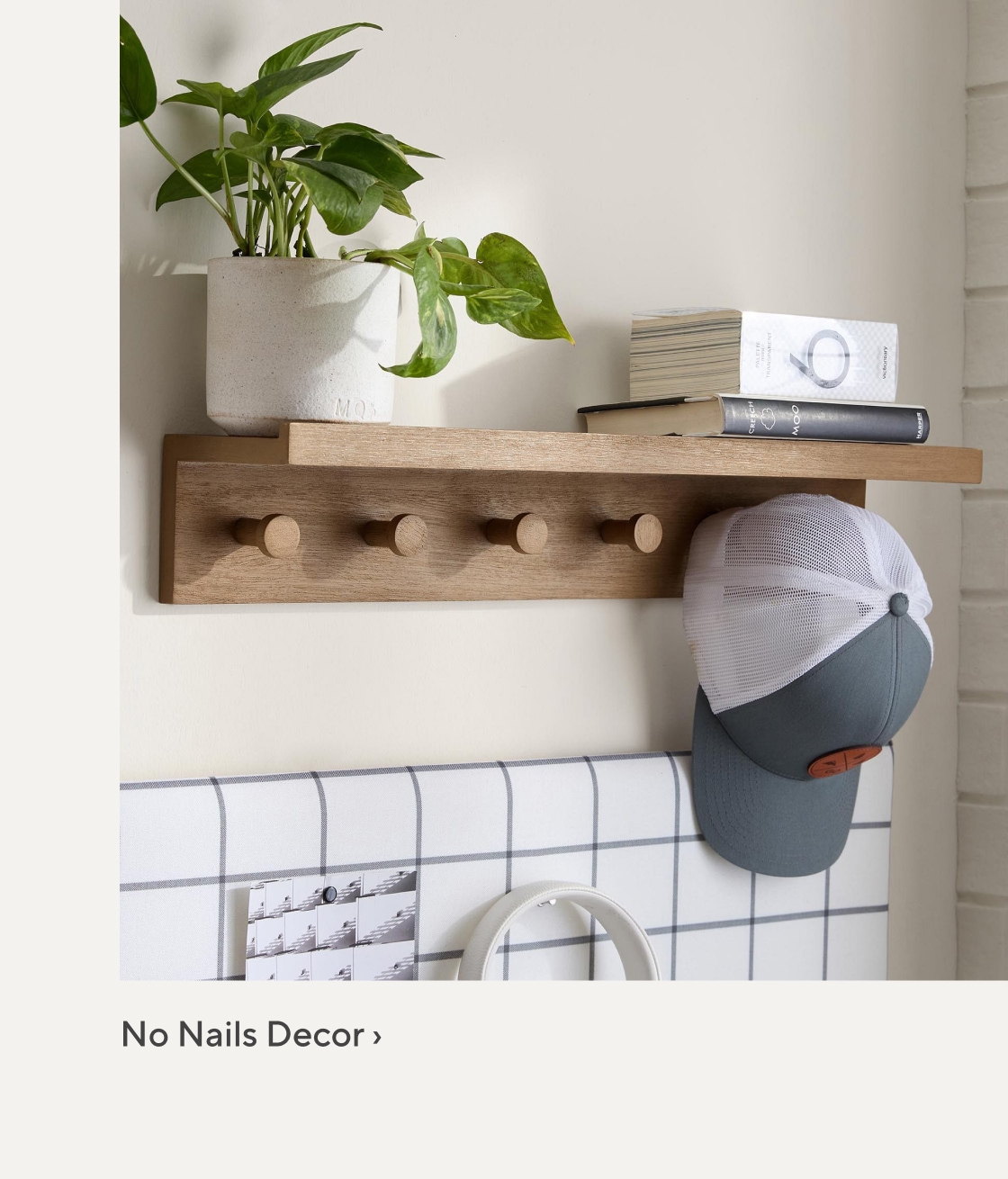 No Nails Decor