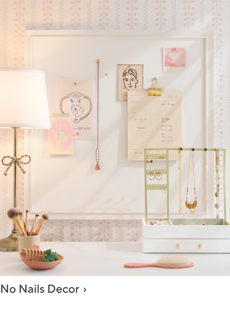 No Nails Decor