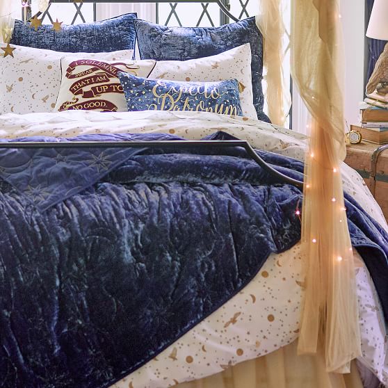 Navy Harry Potter Velvet Girls Quilt, What Size Is A Queen Bed Quilt