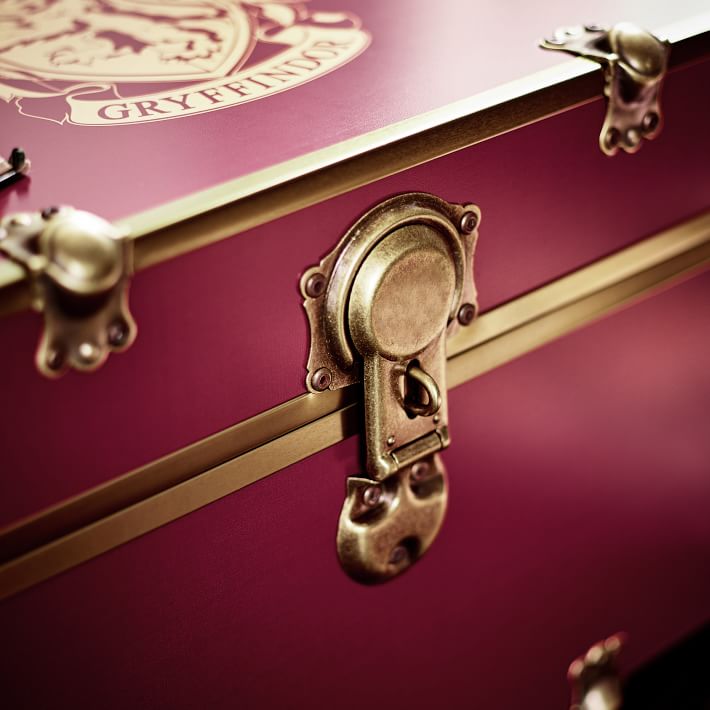 gryffindor trunk gift set