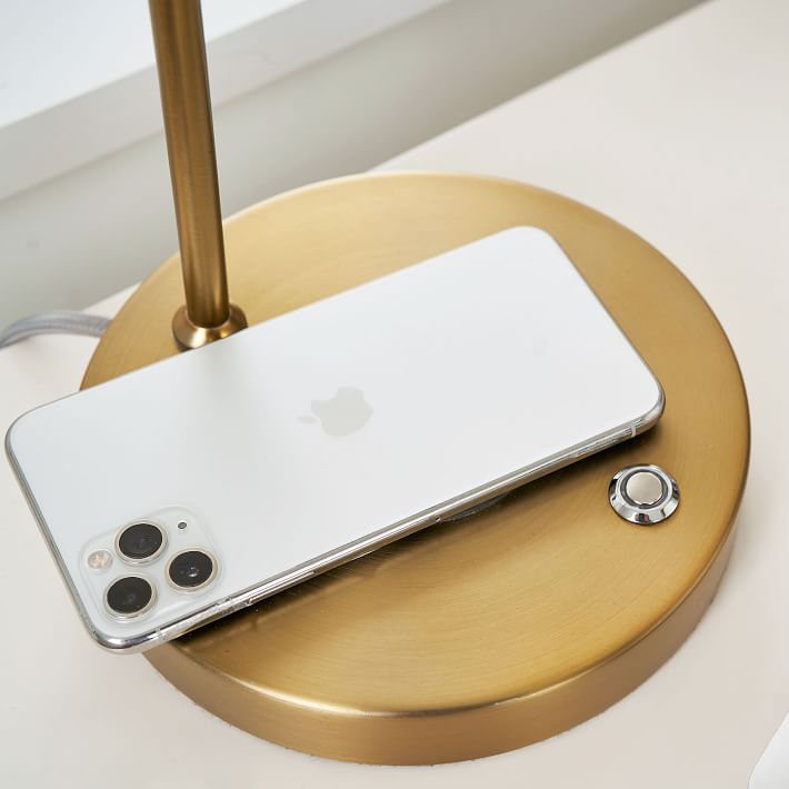 wireless charging task lamp