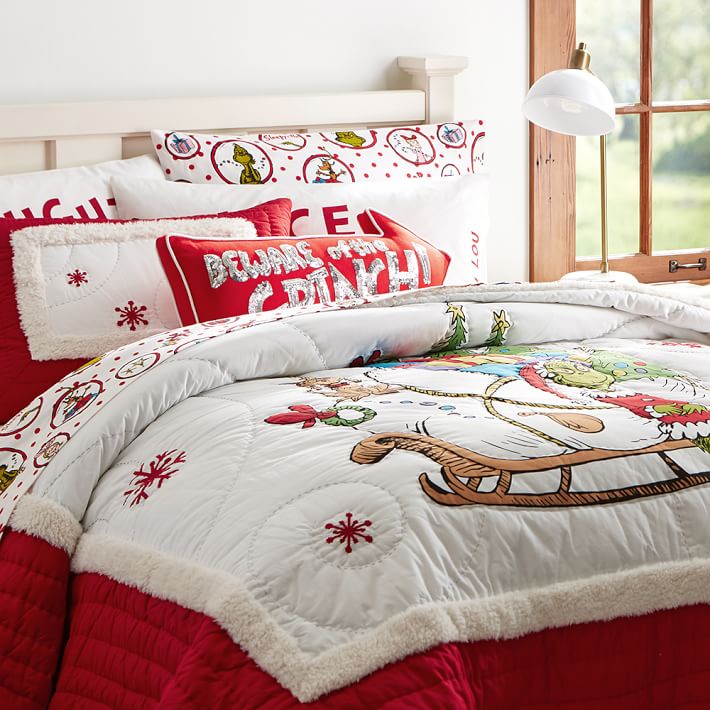 The Grinch™ Girls Quilt + Sham Pottery Barn Teen