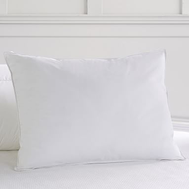 Essential Standard Synthetic Pillow Insert