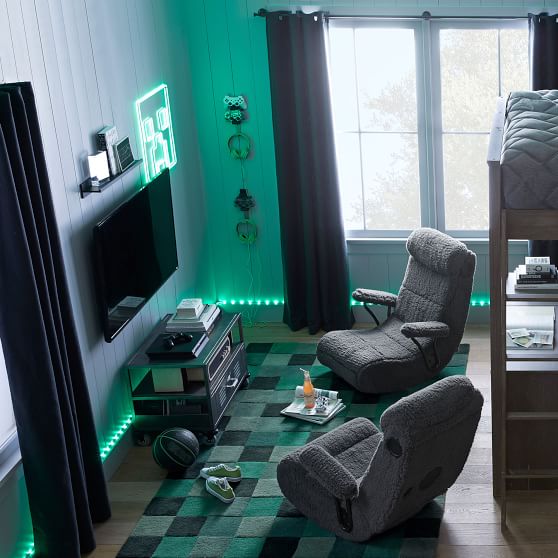 Minecraft™ Pixel Wool Rug | Pottery Barn Teen