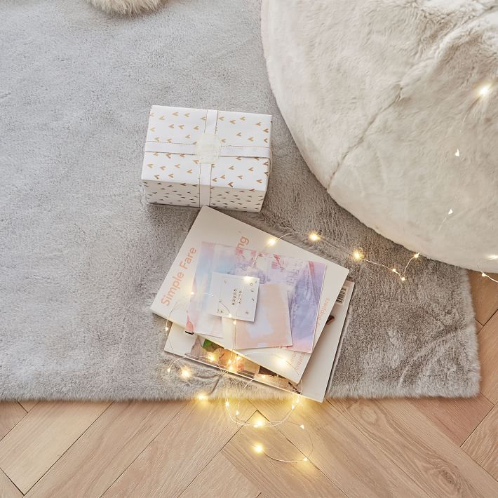 Washable FauxBunny Fur Rug Ivory Pottery Barn Teen