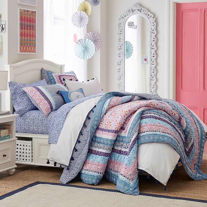 Shoreline Jute Chenille Border Rug, Navy Teen Rug Pottery Barn Teen