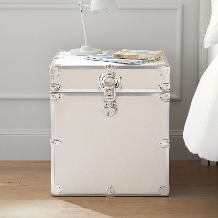 Cube Dorm Trunk Pottery Barn Teen