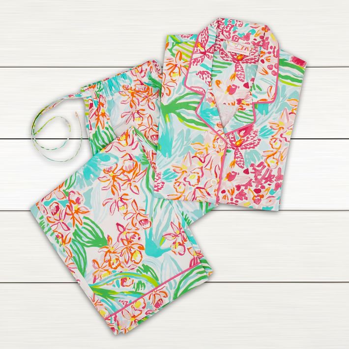 https://assets.ptimgs.com/ptimgs/ab/images/dp/wcm/202330/0014/lilly-pulitzer-via-flora-loose-fit-pajama-set-o.jpg