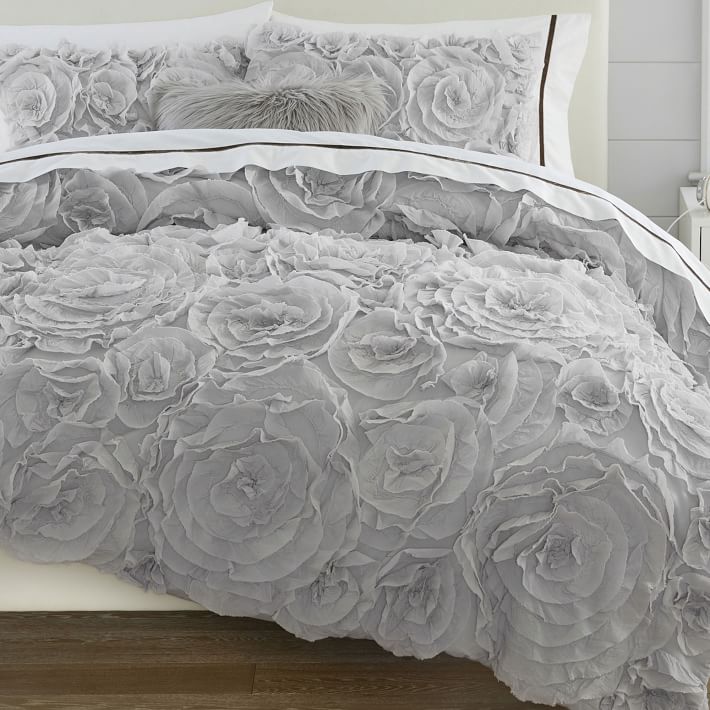 Monique lhuillier rosette discount quilt & shams