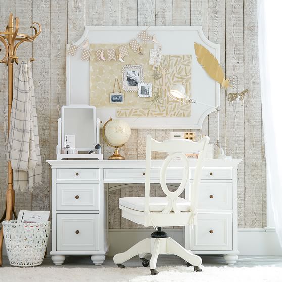 Scallop Statement Pinboard | Wall Organizers | Pottery Barn Teen