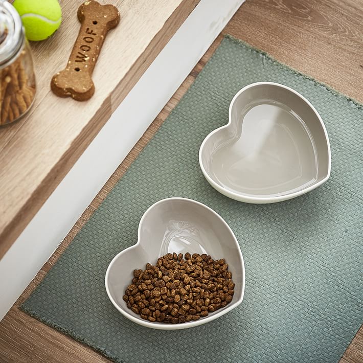 Ceramic Table Set Shelf, Heart Shaped Cat Bowl