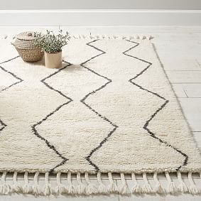 https://assets.ptimgs.com/ptimgs/ab/images/dp/wcm/202346/0005/zig-zag-shag-wool-rug-h.jpg