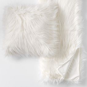 Faux fur blanket cheap and pillow set