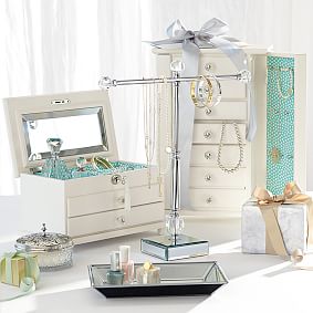 Chloe Jewelry Box