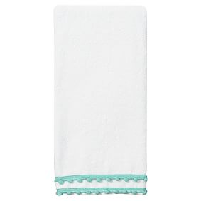 Pom Pom Bath Towels