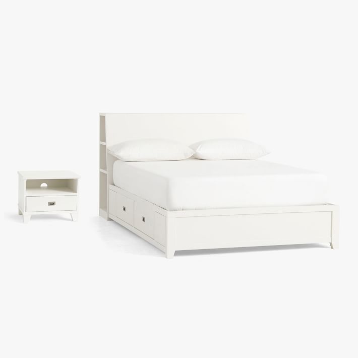 Findley Storage Bed &amp; Nightstand Set