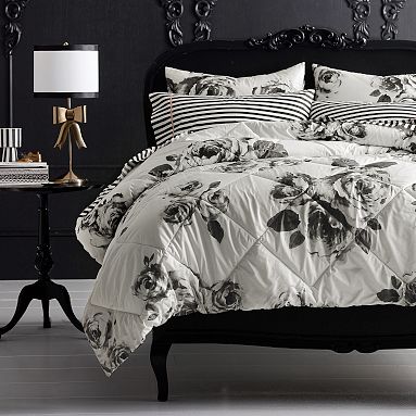 The Emily & Meritt Bed of Roses Twin XL Comforter | Pottery Barn Teen