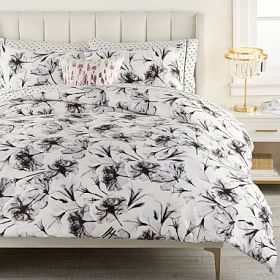 2019 Monique Lhuillier Ethereal sold Pieced Sateen Duvet Cover & Shams 68