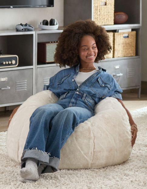 New Teen Furniture & New Teen Decor | Pottery Barn Teen