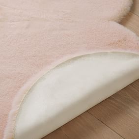 Washable Bunny Faux-Fur Heart Shaped Rug