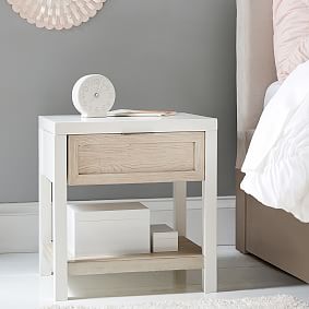 Pottery popular Barn Teen Anders Nightstand Weathered White/Simply White