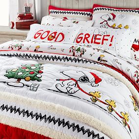 Peanuts Christmas fashion Holiday 2-Pc. Twin Quilt Set