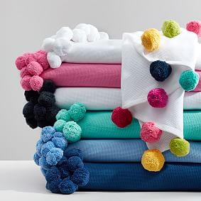 Pom Pom Organic Throw