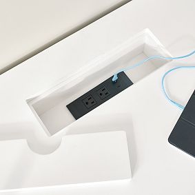 Hampton Smart&#8482; Gaming Desk (70.5&quot;)