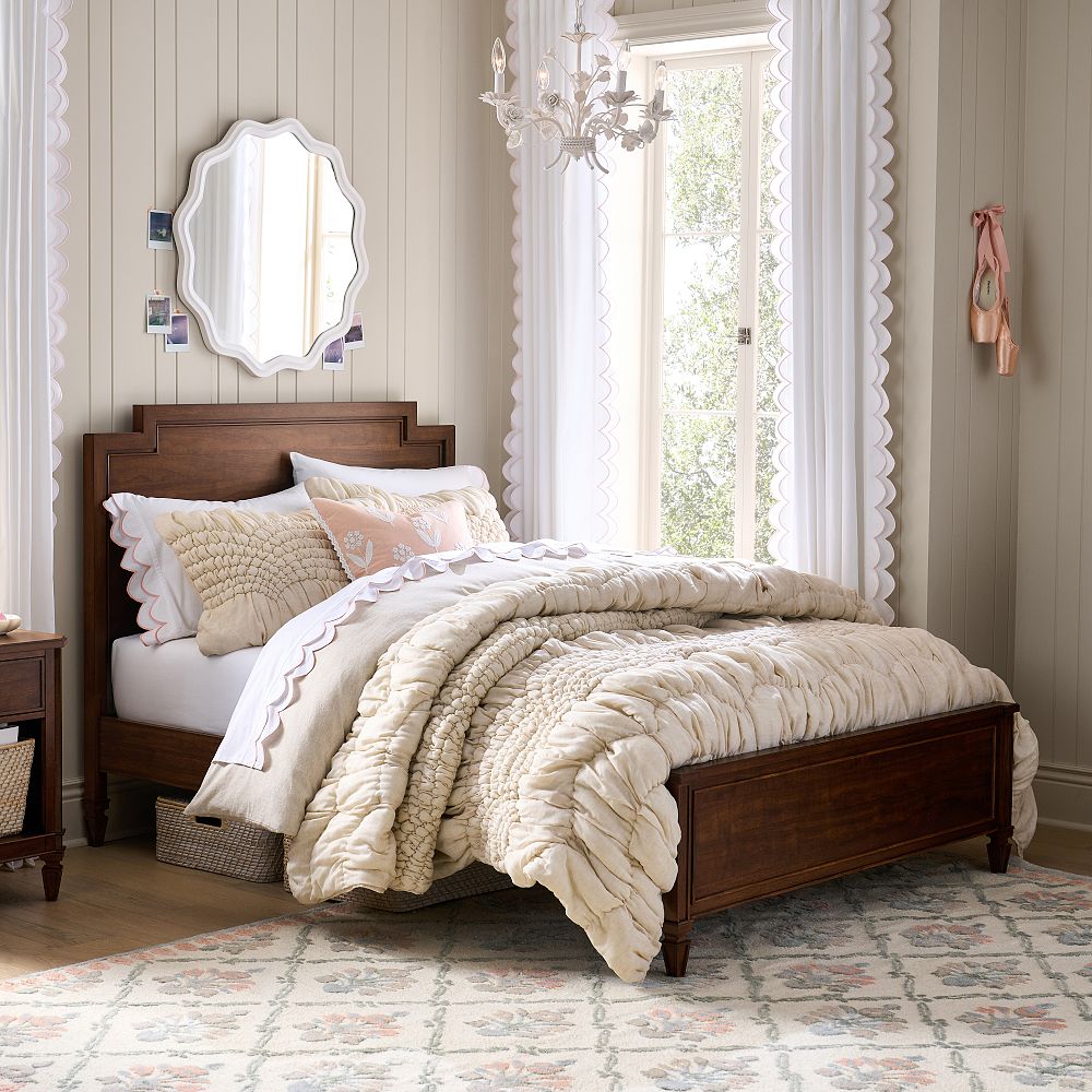 Marlowe Classic Bed