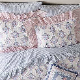Hello Kitty&#174; Locket Duvet Cover