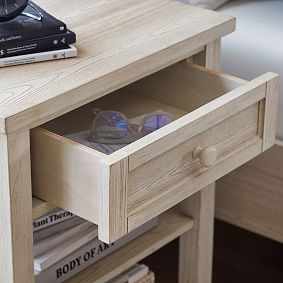 Beadboard Nightstand (21&quot;)