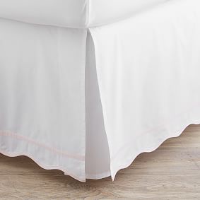 Classic Scallop Trim Organic Bedskirt
