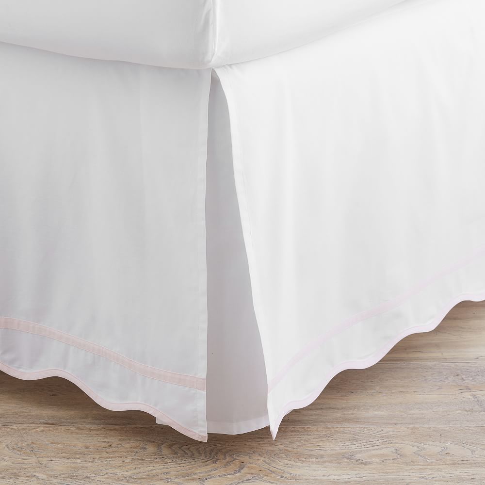 Classic Scallop Trim Organic Bedskirt