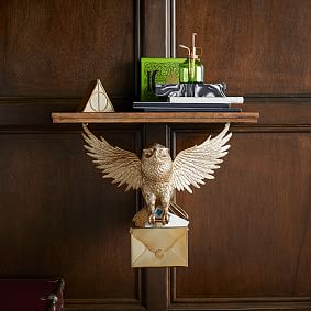Harry Potter&#8482; Hedwig&#8482; Rustic Shelf