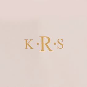 Luxe Hard-Sided Blush Checked Spinner