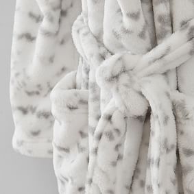 Harry Potter&#8482; Hedwig&#8482; Plush Robe