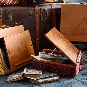 Harry Potter&#8482; Platform 9 3/4&#8482; Adjustable Super Storage Lapdesk