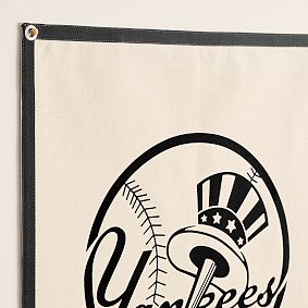 <i>MLB&#8482;</i> Canvas Flag