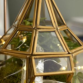 Harry Potter&#8482; Hagrid&#8482;'s Hut Terrarium