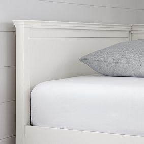 Hampton Corner Storage Bed &amp; 5 Drawer Wide Dresser Set