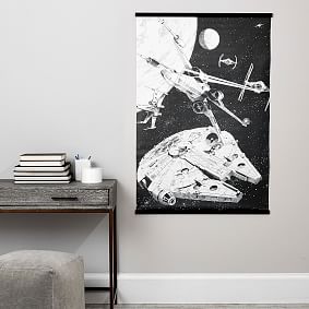 <em>Star Wars</em>&#8482; <em>A New Hope</em>&#8482; Galactic Battles Wall Mural