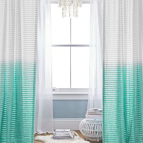 Textural Ombre Curtain Set