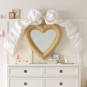 LoveShackFancy Heart Rattan Mirror (30&quot;)