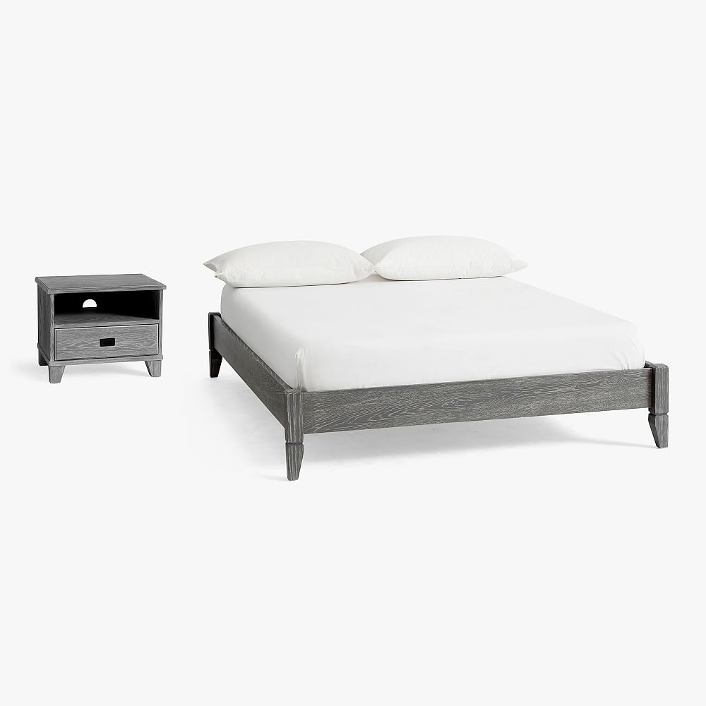 Findley Platform Bed &amp; Nightstand Set
